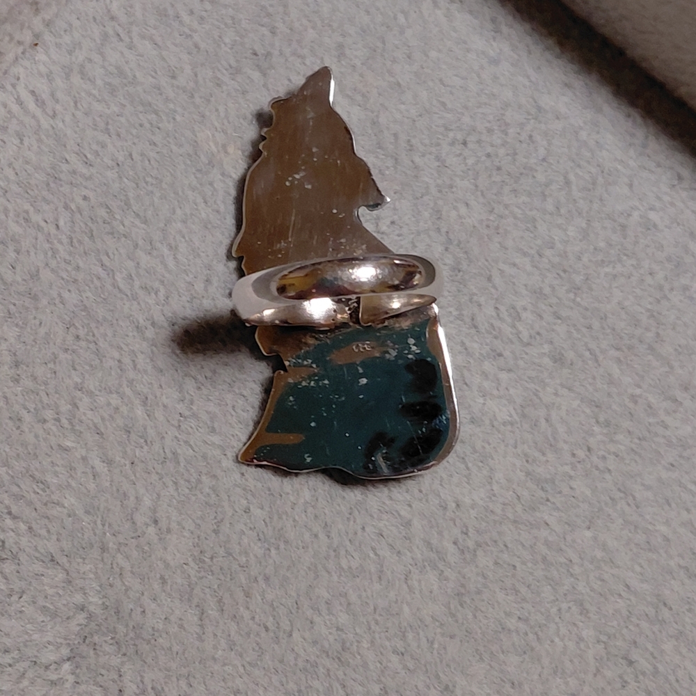 Silver and Turquoise Wolf Floral Statement Ring - Picture 11 of 14